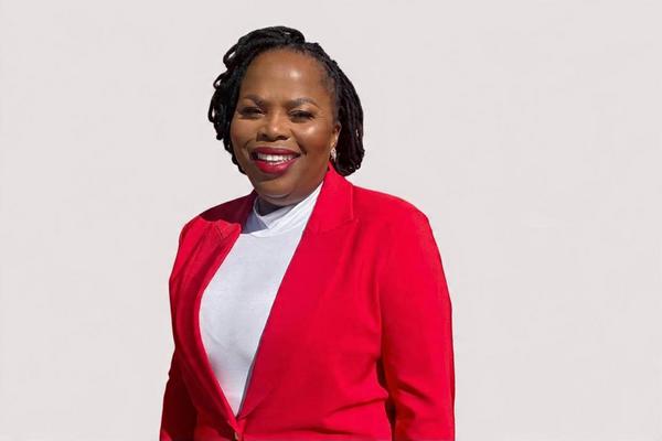 Margret  Phathela, estate agent