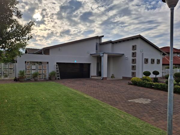 Property For Sale in Monavoni, Centurion