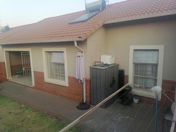 Property For Sale in Monavoni, Centurion